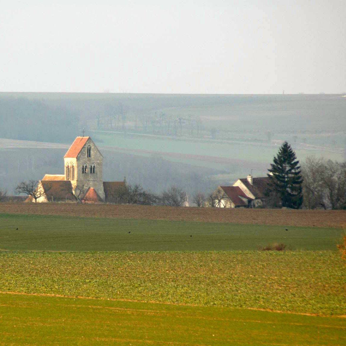 église - Château Gaillard <small>© Commune de Veuilly-la-Poterie</small> église - Château Gaillard <small>© Commune de Veuilly-la-Poterie</small>